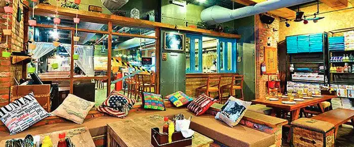 brunch date places in delhi
